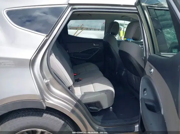 5XYZT3LB4JG525667 2018 HYUNDAI SANTA FE - Image 8