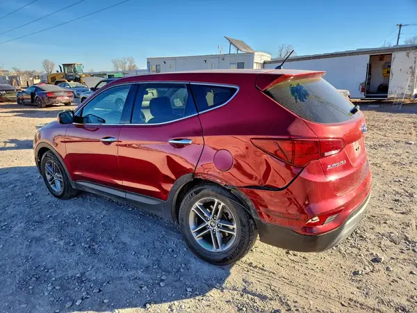 5XYZT3LB4JG545269 2018 HYUNDAI SANTA FE - Image 2