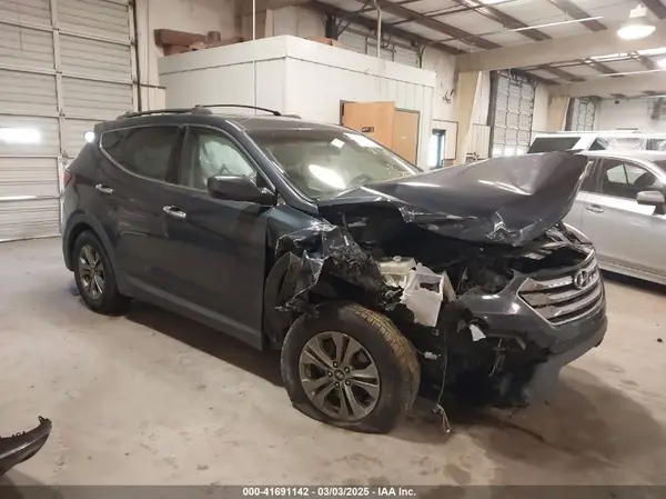 5XYZT3LB5GG322361 2016 HYUNDAI SANTA FE - Image 1
