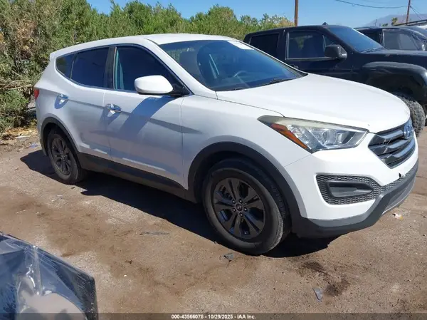 5XYZT3LB5GG375612 2016 HYUNDAI SANTA FE - Image 1