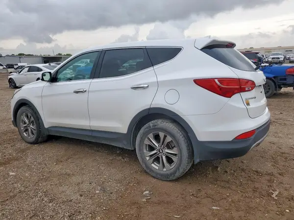 5XYZT3LB5GG376145 2016 HYUNDAI SANTA FE - Image 2
