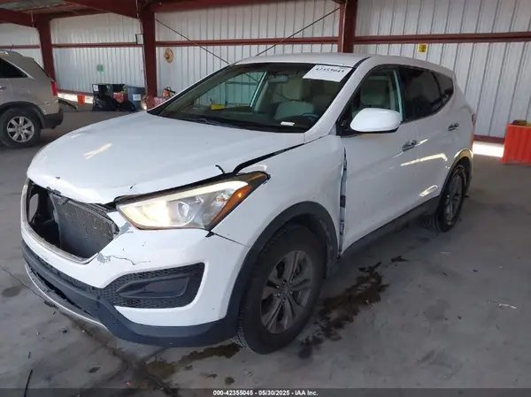 5XYZT3LB5GG379742 2016 HYUNDAI SANTA FE - Image 2