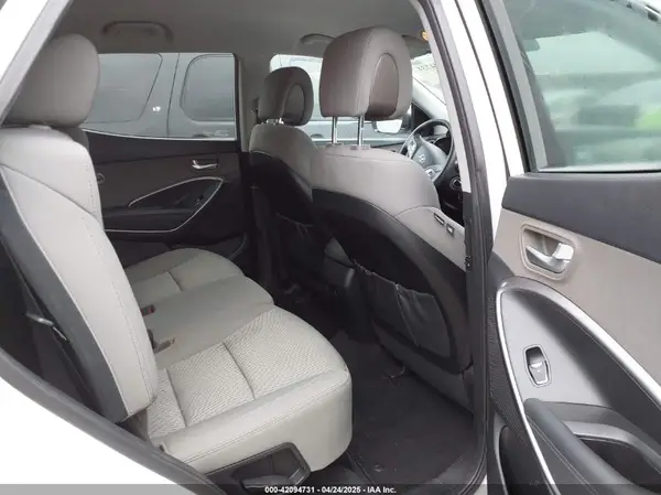 5XYZT3LB5HG418332 2017 HYUNDAI SANTA FE - Image 8