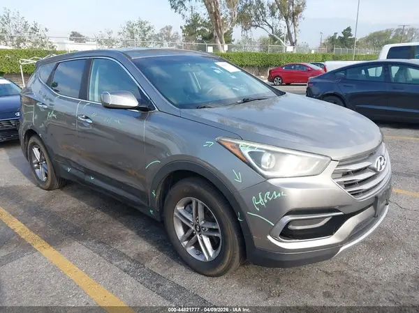 5XYZT3LB5HG429976 2017 HYUNDAI SANTA FE - Image 1