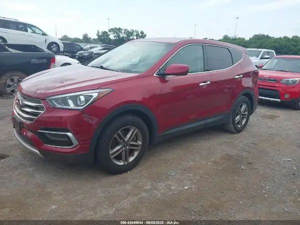 5XYZT3LB5HG497405 2017 HYUNDAI SANTA FE - Image 2