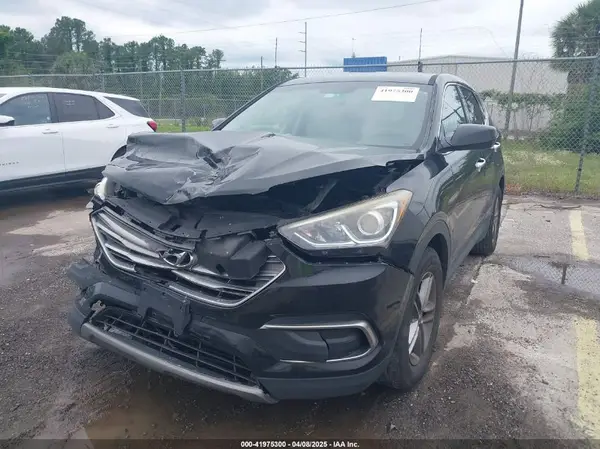 5XYZT3LB5JG539917 2018 HYUNDAI SANTA FE - Image 2