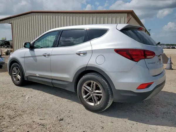5XYZT3LB5JG558158 2018 HYUNDAI SANTA FE - Image 2