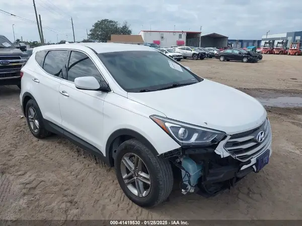 5XYZT3LB6HG386779 2017 HYUNDAI SANTA FE - Image 1