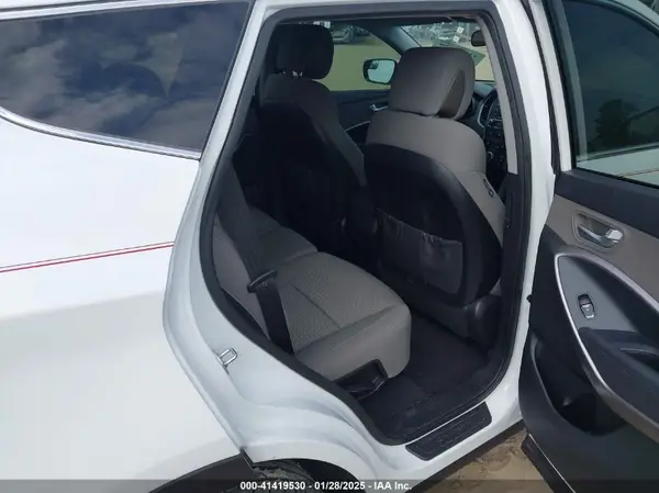 5XYZT3LB6HG386779 2017 HYUNDAI SANTA FE - Image 8
