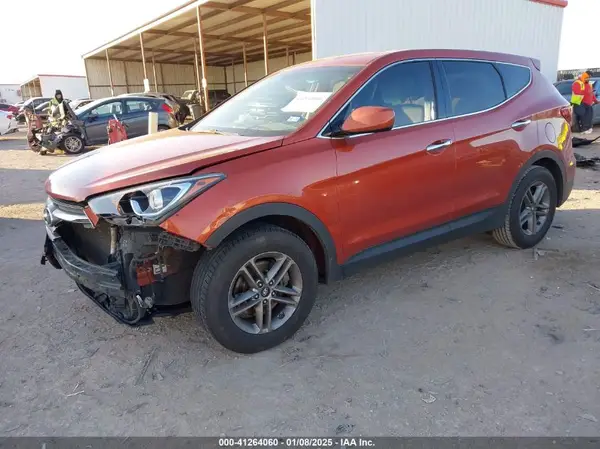 5XYZT3LB6HG395062 2017 HYUNDAI SANTA FE - Image 2