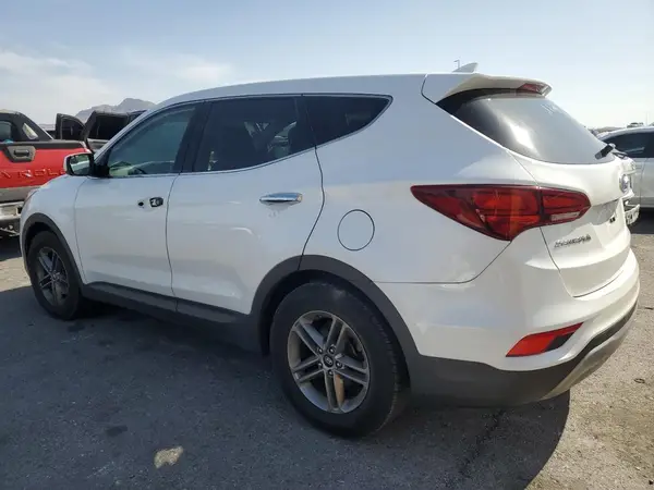 5XYZT3LB6HG418761 2017 HYUNDAI SANTA FE - Image 2