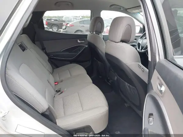 5XYZT3LB6HG419053 2017 HYUNDAI SANTA FE - Image 8