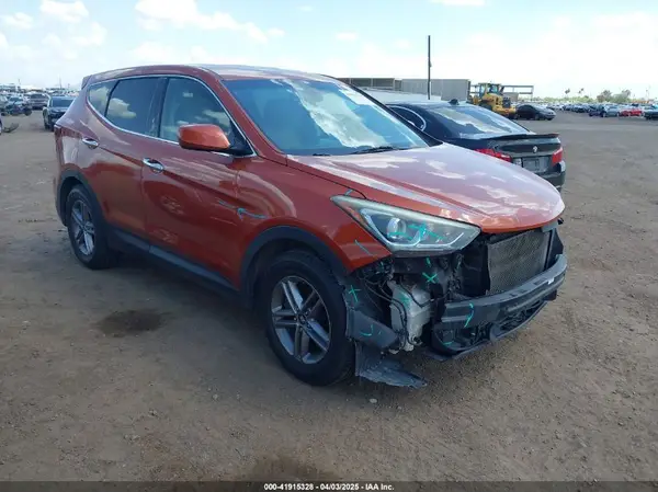 5XYZT3LB6HG454014 2017 HYUNDAI SANTA FE - Image 1