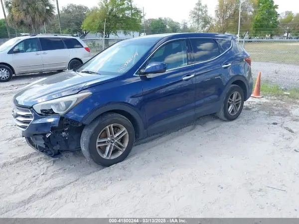 5XYZT3LB6JG554006 2018 HYUNDAI SANTA FE - Image 2