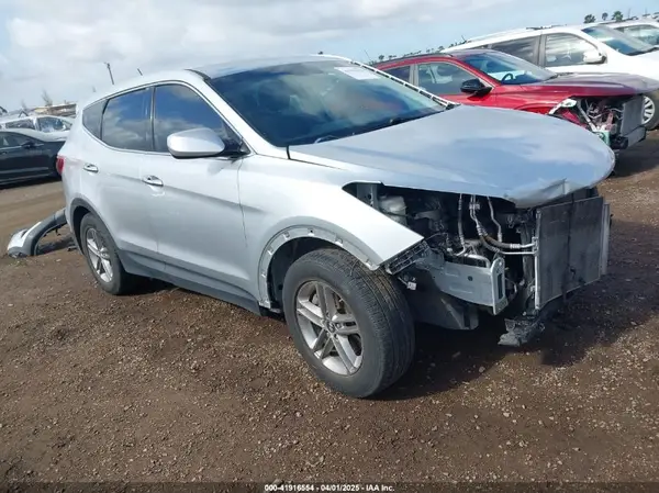 5XYZT3LB6JG565491 2018 HYUNDAI SANTA FE - Image 1