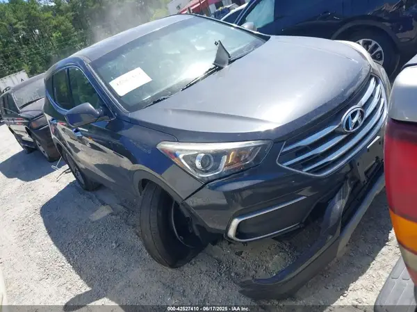 5XYZT3LB6JG567354 2018 HYUNDAI SANTA FE - Image 1