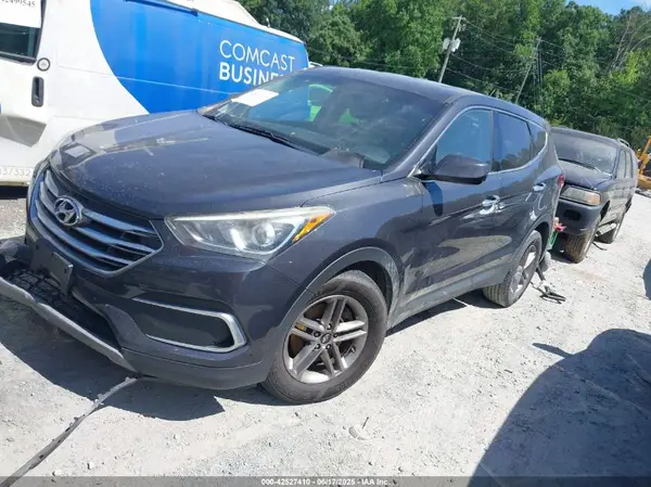 5XYZT3LB6JG567354 2018 HYUNDAI SANTA FE - Image 2