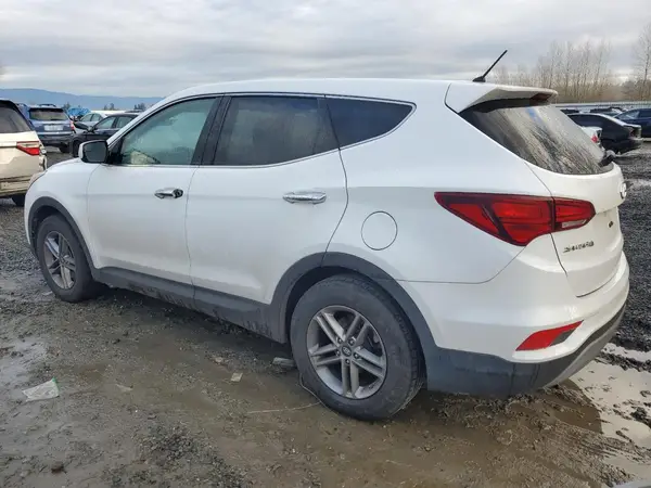 5XYZT3LB6JG572067 2018 HYUNDAI SANTA FE - Image 2
