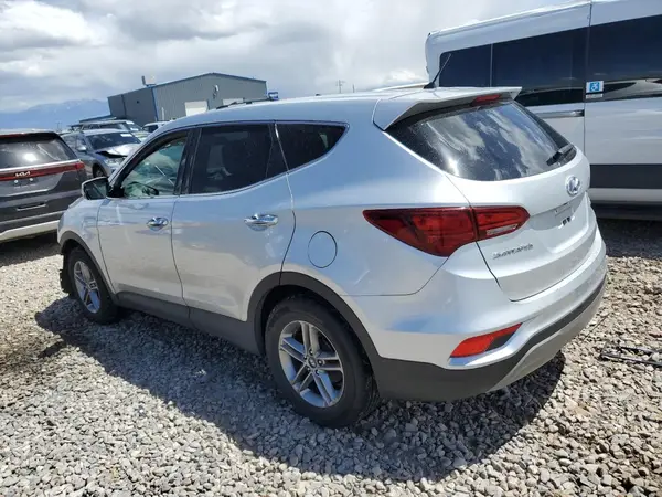 5XYZT3LB7JG523914 2018 HYUNDAI SANTA FE - Image 2