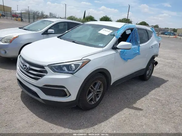 5XYZT3LB7JG535044 2018 HYUNDAI SANTA FE - Image 2