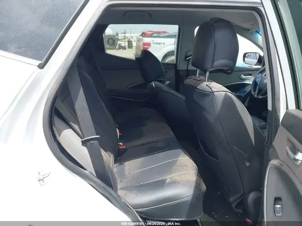 5XYZT3LB7JG535044 2018 HYUNDAI SANTA FE - Image 8