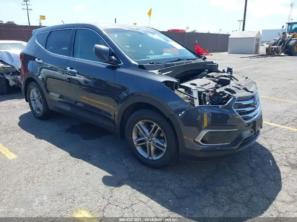 5XYZT3LB7JG545010 2018 HYUNDAI SANTA FE - Image 1