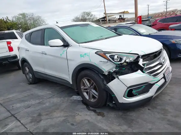 5XYZT3LB7JG551101 2018 HYUNDAI SANTA FE - Image 1