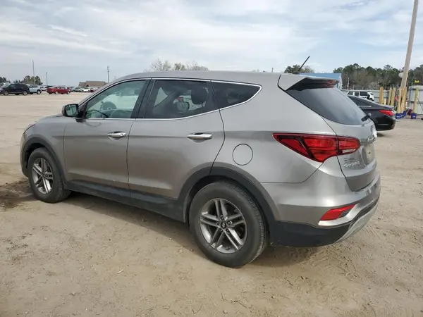 5XYZT3LB7JG559828 2018 HYUNDAI SANTA FE - Image 2