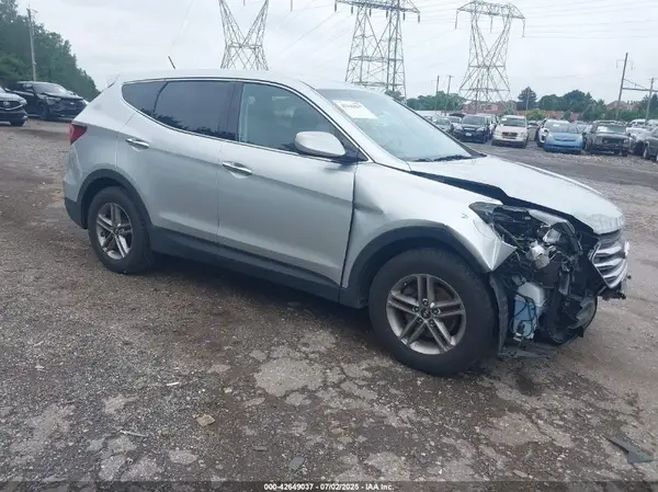 5XYZT3LB7JG561269 2018 HYUNDAI SANTA FE - Image 1