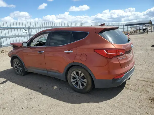 5XYZT3LB8GG317476 2016 HYUNDAI SANTA FE - Image 2