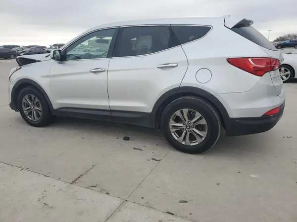 5XYZT3LB8GG346833 2016 HYUNDAI SANTA FE - Image 2