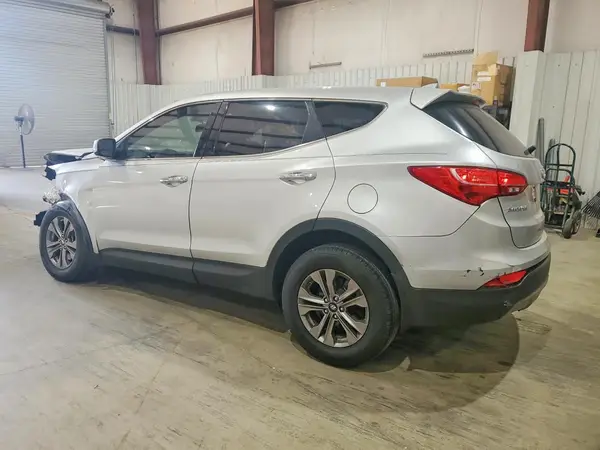 5XYZT3LB8GG365611 2016 HYUNDAI SANTA FE - Image 2