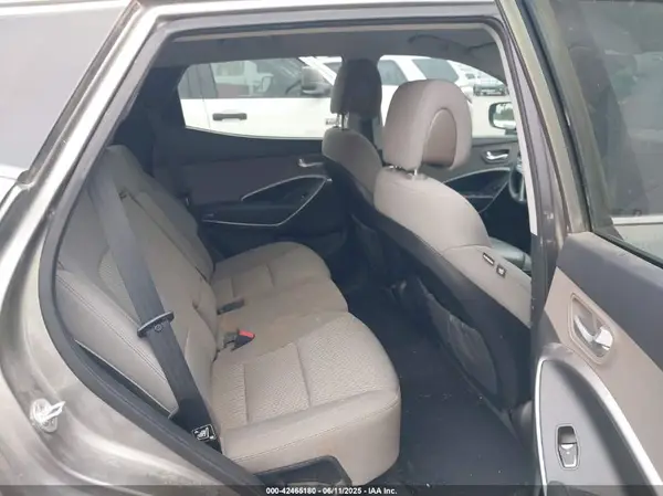 5XYZT3LB8HG392034 2017 HYUNDAI SANTA FE - Image 8