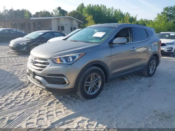 5XYZT3LB8HG396245 2017 HYUNDAI SANTA FE - Image 2