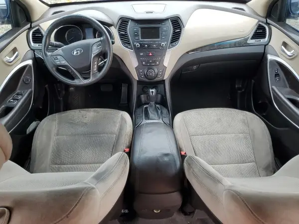 5XYZT3LB8HG402366 2017 HYUNDAI SANTA FE - Image 8