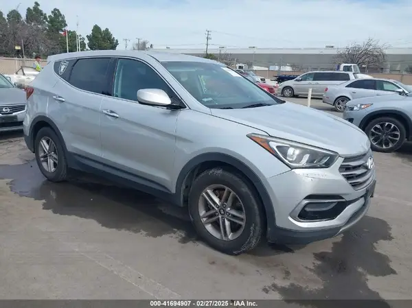 5XYZT3LB8HG429616 2017 HYUNDAI SANTA FE - Image 1