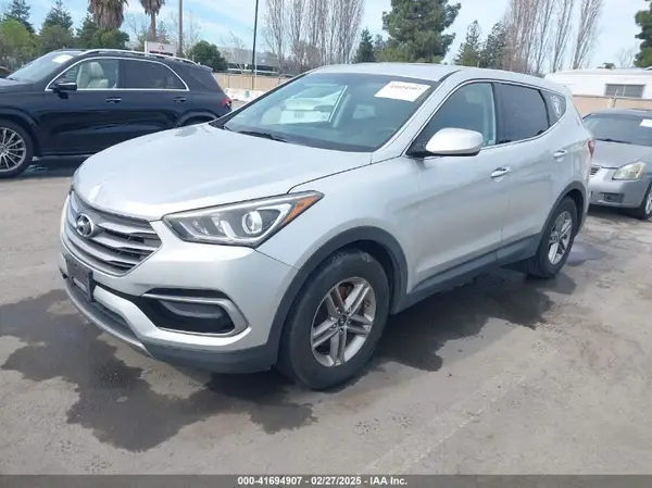 5XYZT3LB8HG429616 2017 HYUNDAI SANTA FE - Image 2