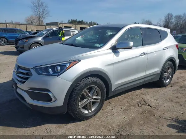 5XYZT3LB8JG566450 2018 HYUNDAI SANTA FE - Image 2