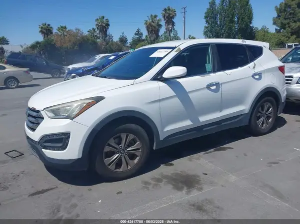 5XYZT3LB9GG322900 2016 HYUNDAI SANTA FE - Image 2