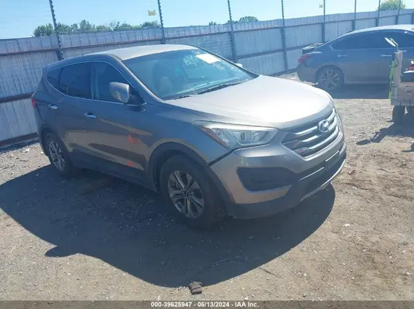 5XYZT3LB9GG352253 2016 HYUNDAI SANTA FE - Image 1