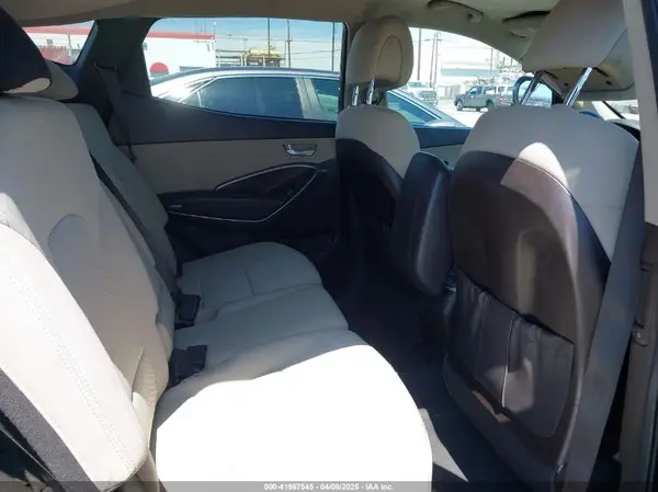 5XYZT3LB9HG491557 2017 HYUNDAI SANTA FE - Image 8