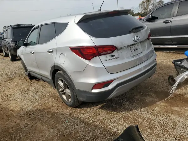 5XYZT3LB9JG541086 2018 HYUNDAI SANTA FE - Image 2
