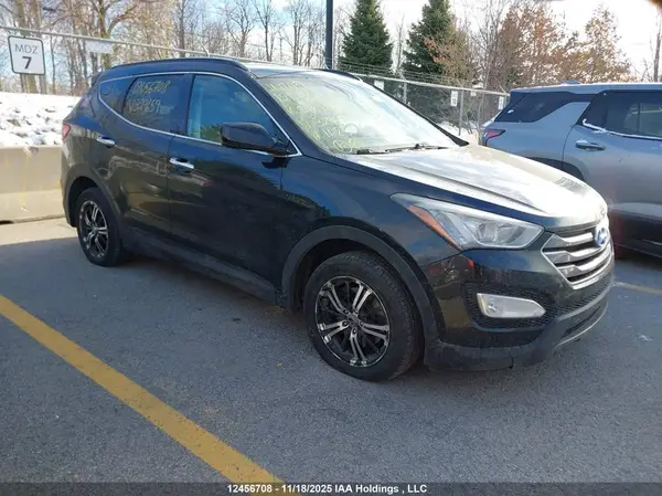 5XYZT3LBXGG329659 2016 HYUNDAI SANTA FE - Image 1