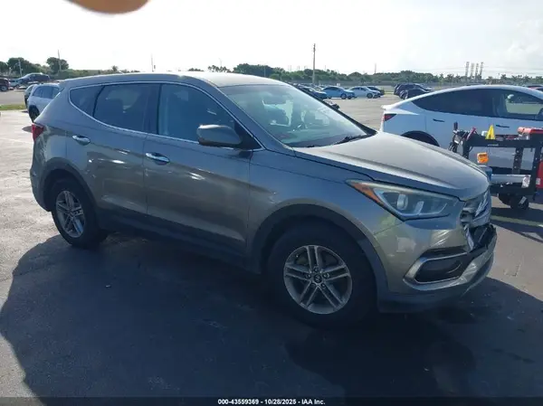 5XYZT3LBXHG383027 2017 HYUNDAI SANTA FE - Image 1