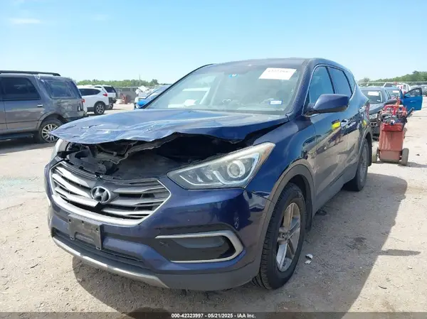 5XYZT3LBXHG493348 2017 HYUNDAI SANTA FE - Image 2