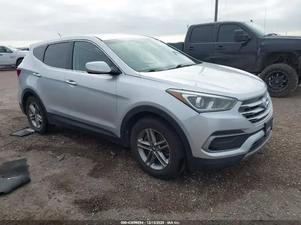 5XYZT3LBXJG530002 2018 HYUNDAI SANTA FE - Image 1