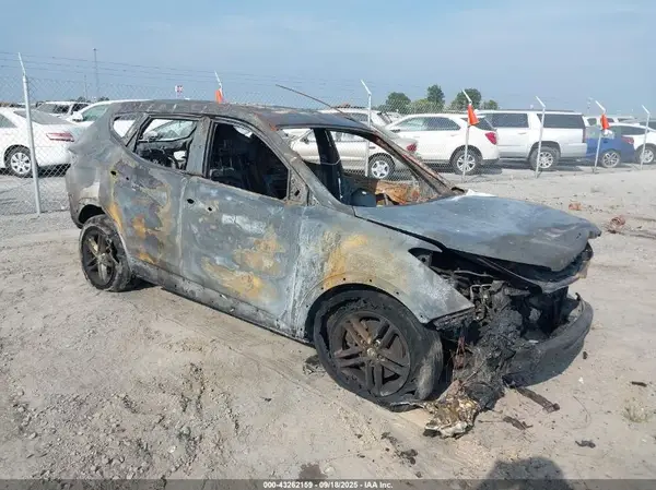 5XYZT3LBXJG556499 2018 HYUNDAI SANTA FE - Image 1