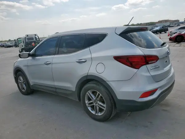 5XYZT3LBXJG562660 2018 HYUNDAI SANTA FE - Image 2