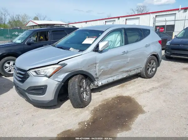 5XYZTDLB0GG338313 2016 HYUNDAI SANTA FE - Image 2