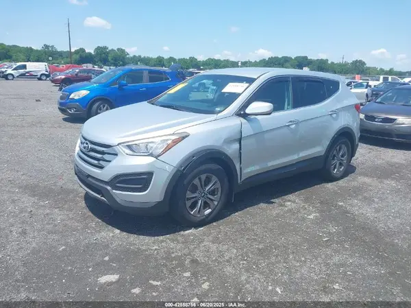 5XYZTDLB0GG349134 2016 HYUNDAI SANTA FE - Image 2